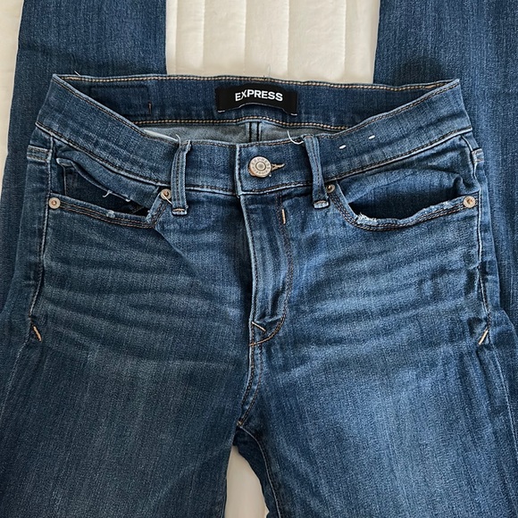 Express - Picture 3 of 4